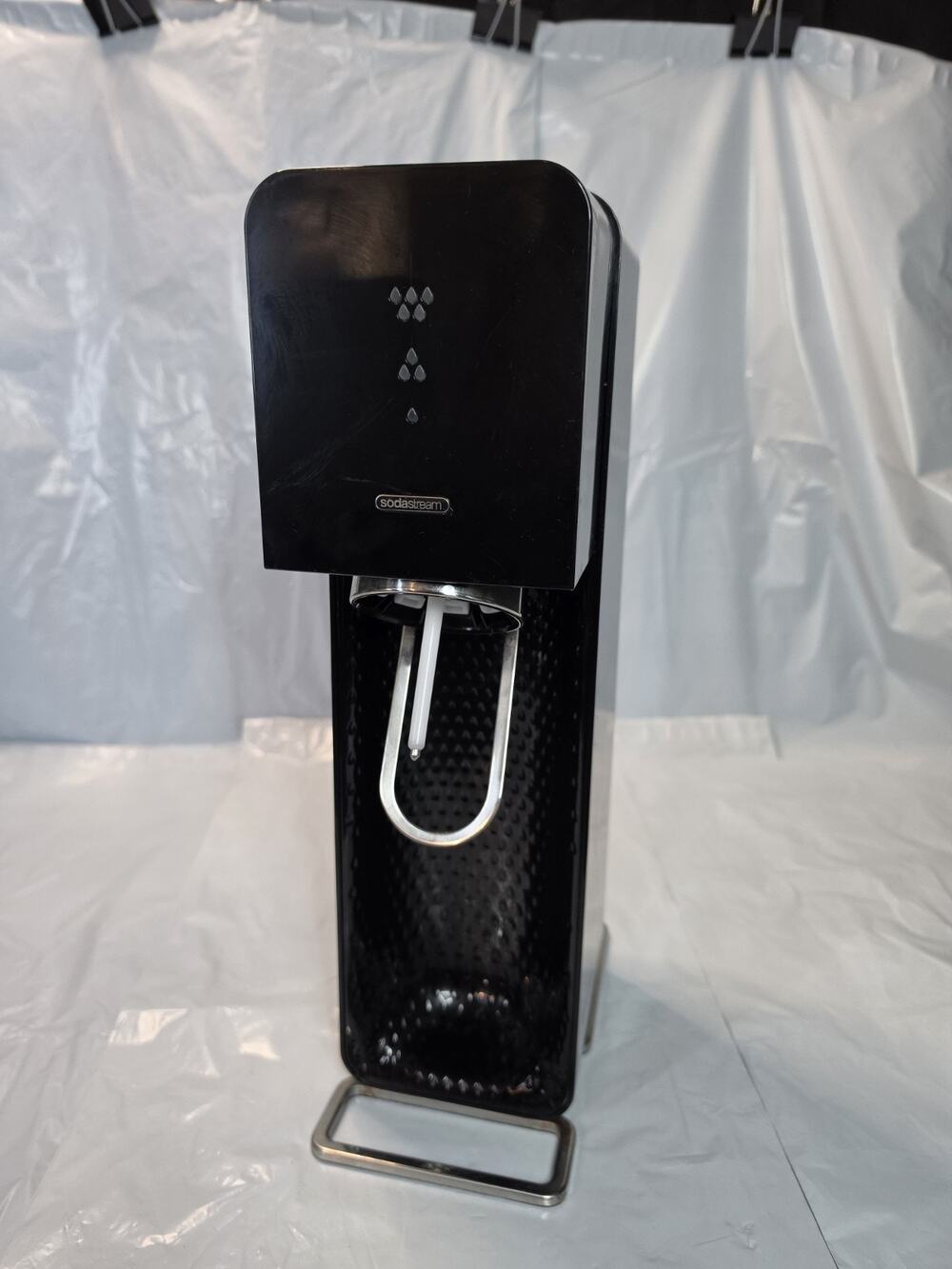 SodaStream Sparkling Water Fizz Maker Black SRA-001 Machine Only Clean & Ready